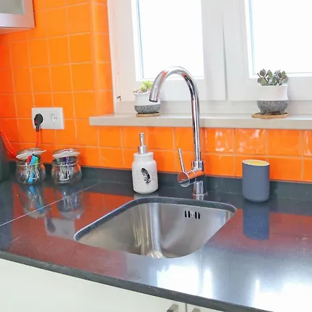 Casa Do Azulejo - Orange ペニシェ